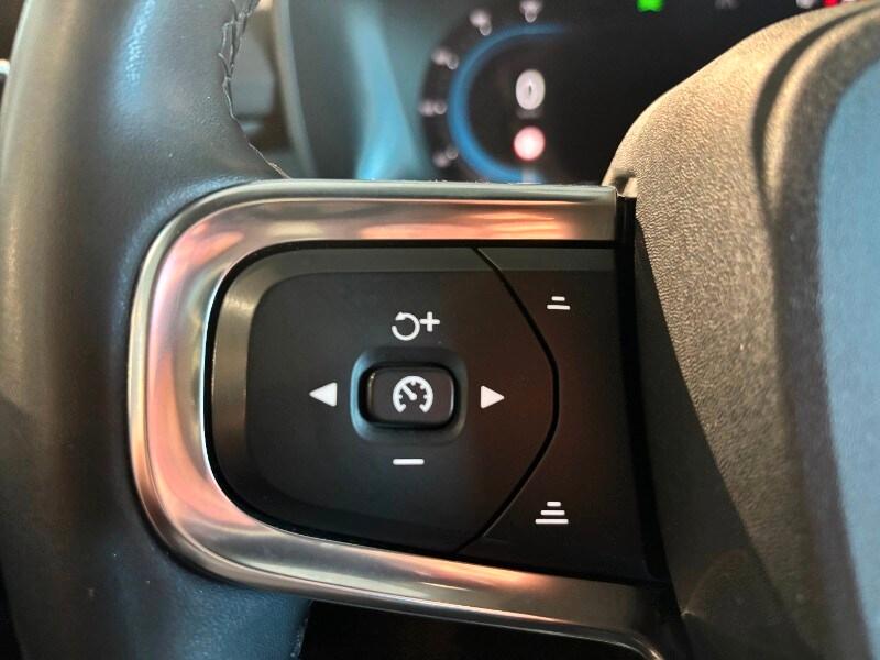 VOLVO XC40 (2017-->) XC40 B3 automatico Core