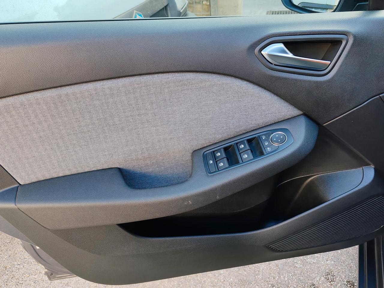 Renault Clio TCe 90 CV 5 porte Techno