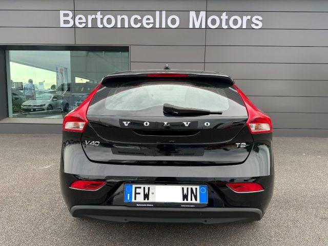 VOLVO V40 T2 2.0 122cv Business Plus BENZINA FULL LED