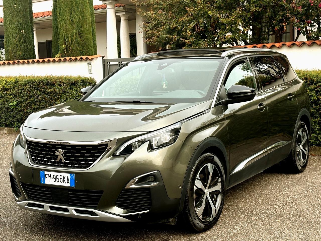 PEUGEOT 5008 2.0D 6m- 7POSTI -119000km-FULL-2018