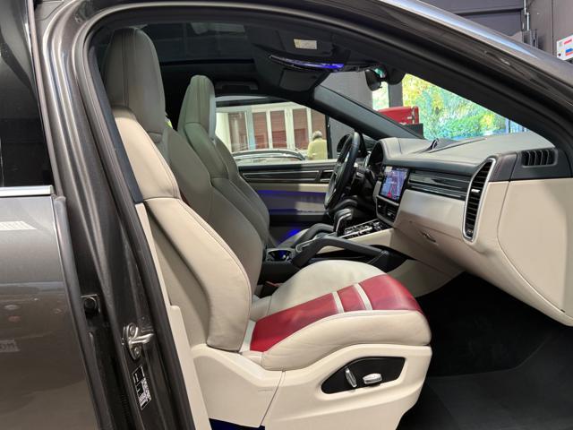 PORSCHE Cayenne Coupé 3.0 V6