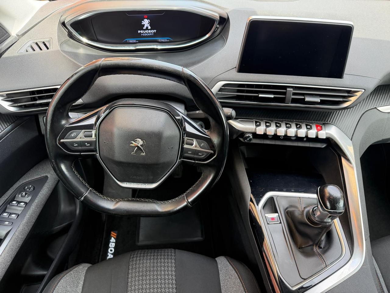Peugeot 3008 1.5 BlueHDi 130cv *UNIPRO*