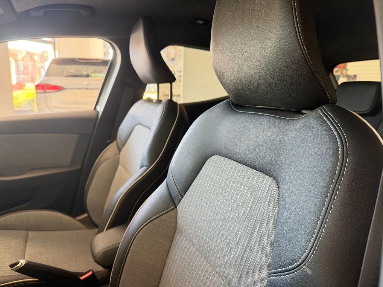 RENAULT Clio TCe 90 CV TECHNO