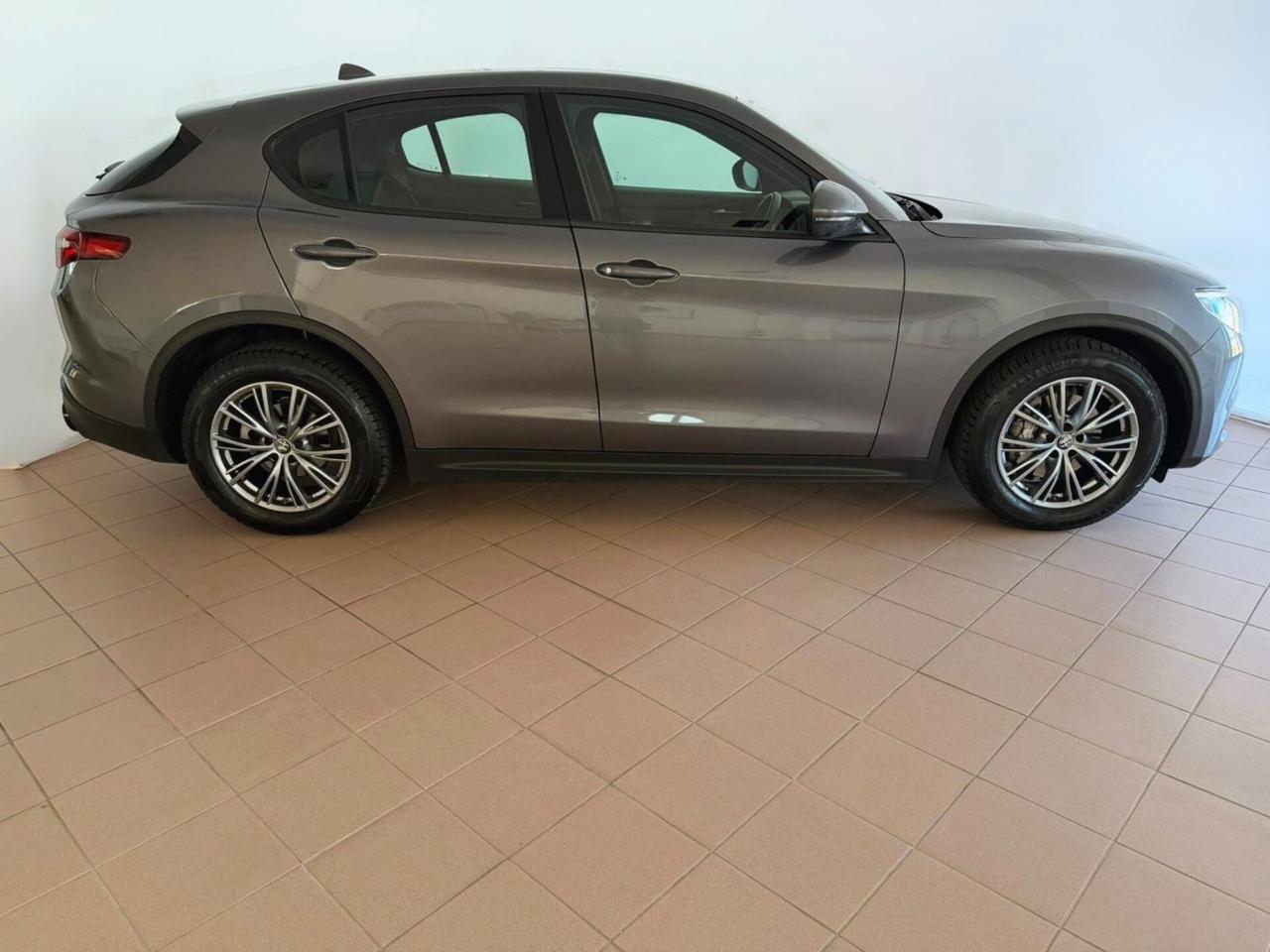 Alfa Romeo Stelvio 2.2 Turbodiesel 160 CV AT8 RWD Super Business