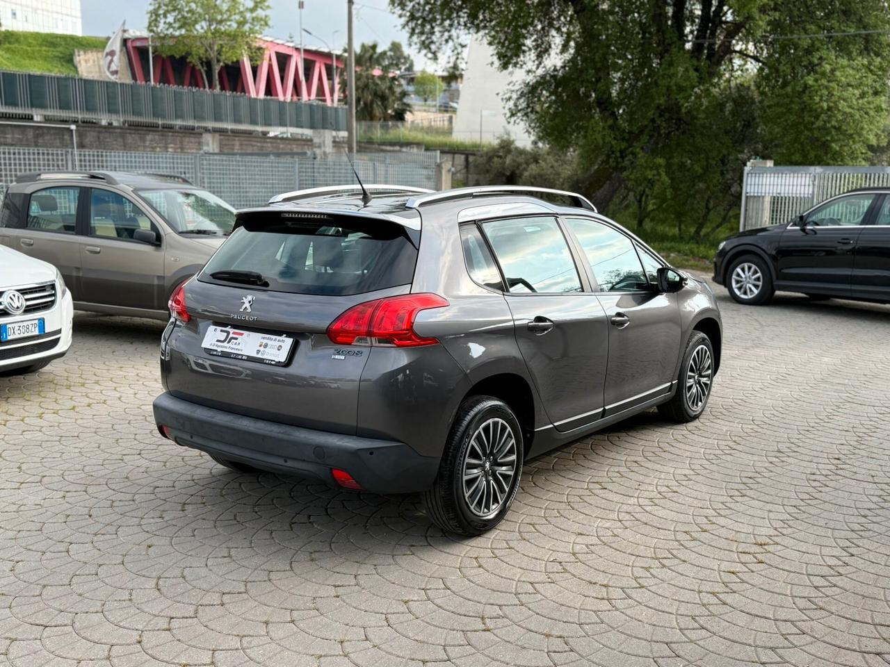 Peugeot 2008 1.6 e-HDi 92 CV Stop&Start Urban Cross