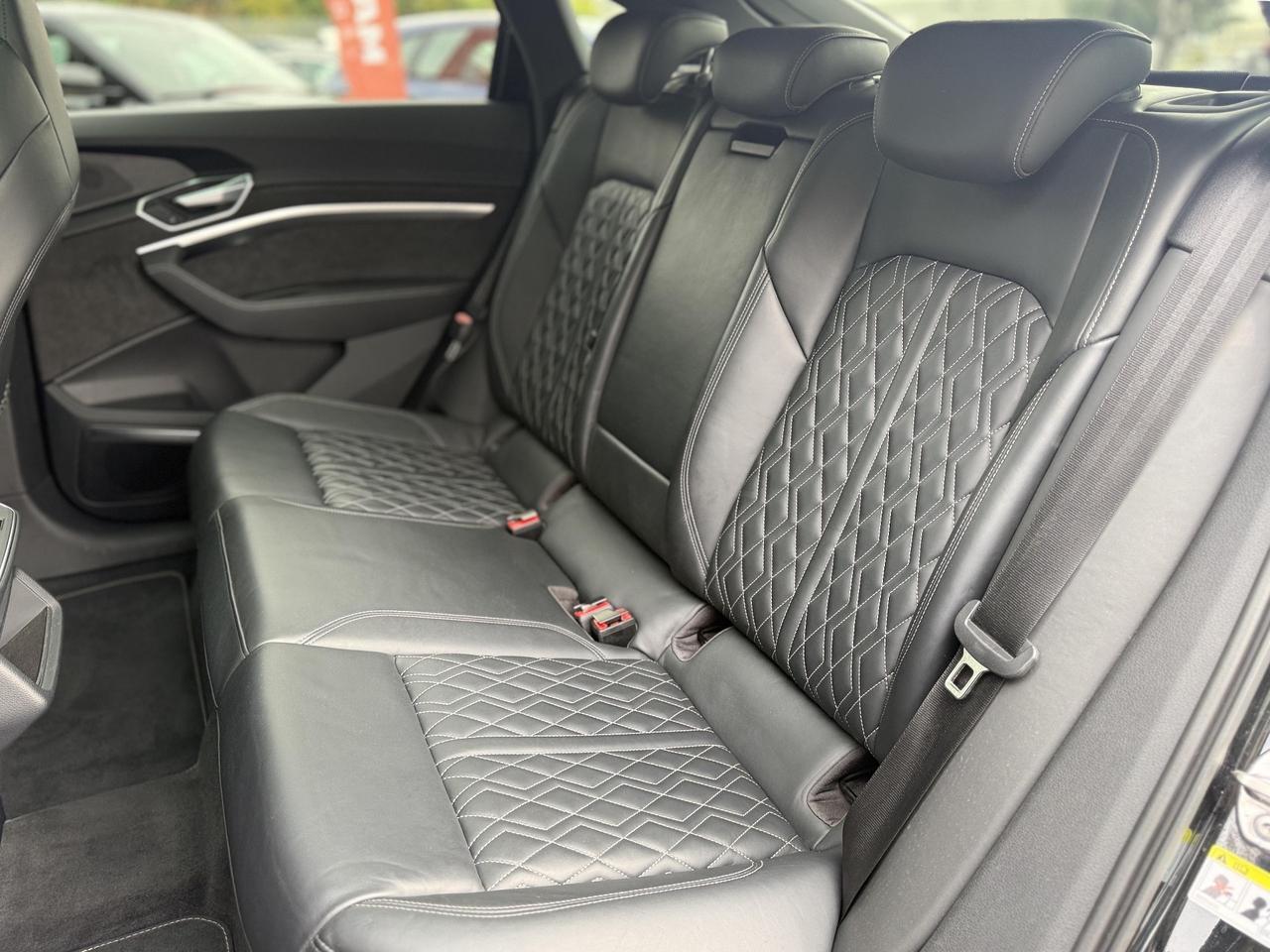 Audi Q8 e-tron Sportback 55 Quattro S Line 408 cv - 2024