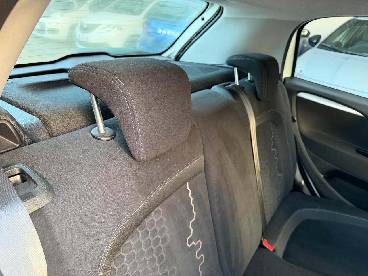 Fiat Punto New 1.3 M.JET 75 cv. 5p LOUNGE (MOTORE DA RIVEDERE)