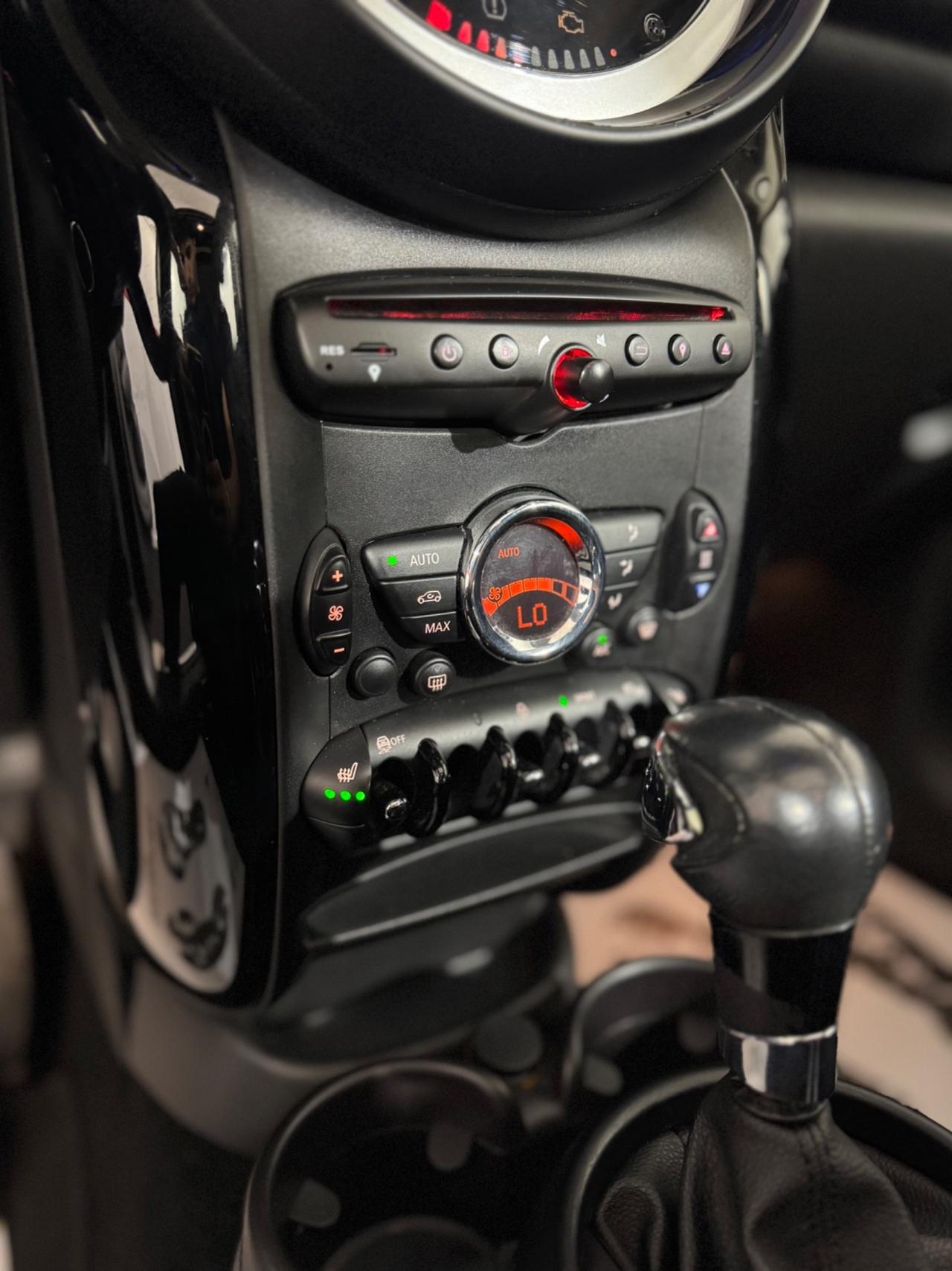 Mini 2.0 Cooper D Countryman Automatica TETTO APRIBILE - APPLE CARPLAY & ANDROID AUTO