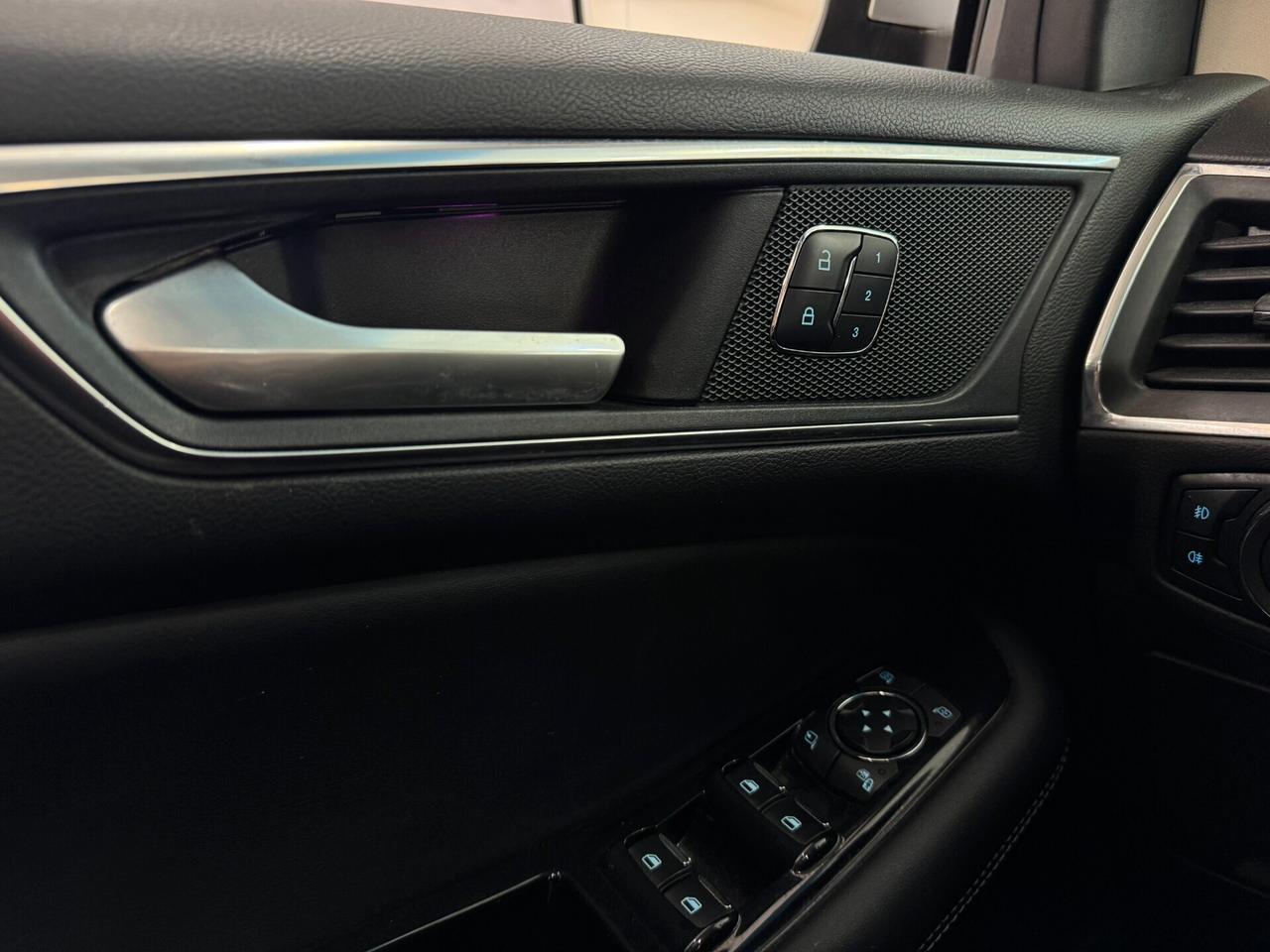 Ford Edge 2.0 TDCI 210 CV AWD Powershift ST Line