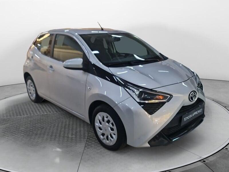 Toyota Aygo Aygo Connect 1.0 VVT-i 72 CV 5 porte x-play MMT