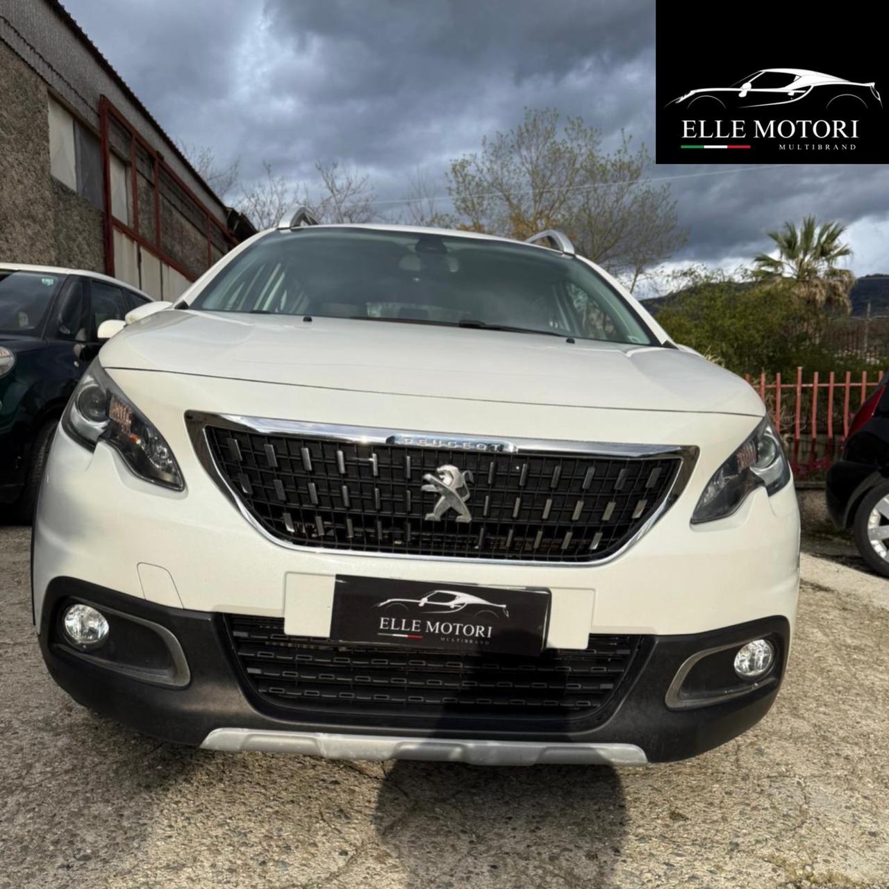 Peugeot 2008 BlueHDi 100 S&S Black Matt