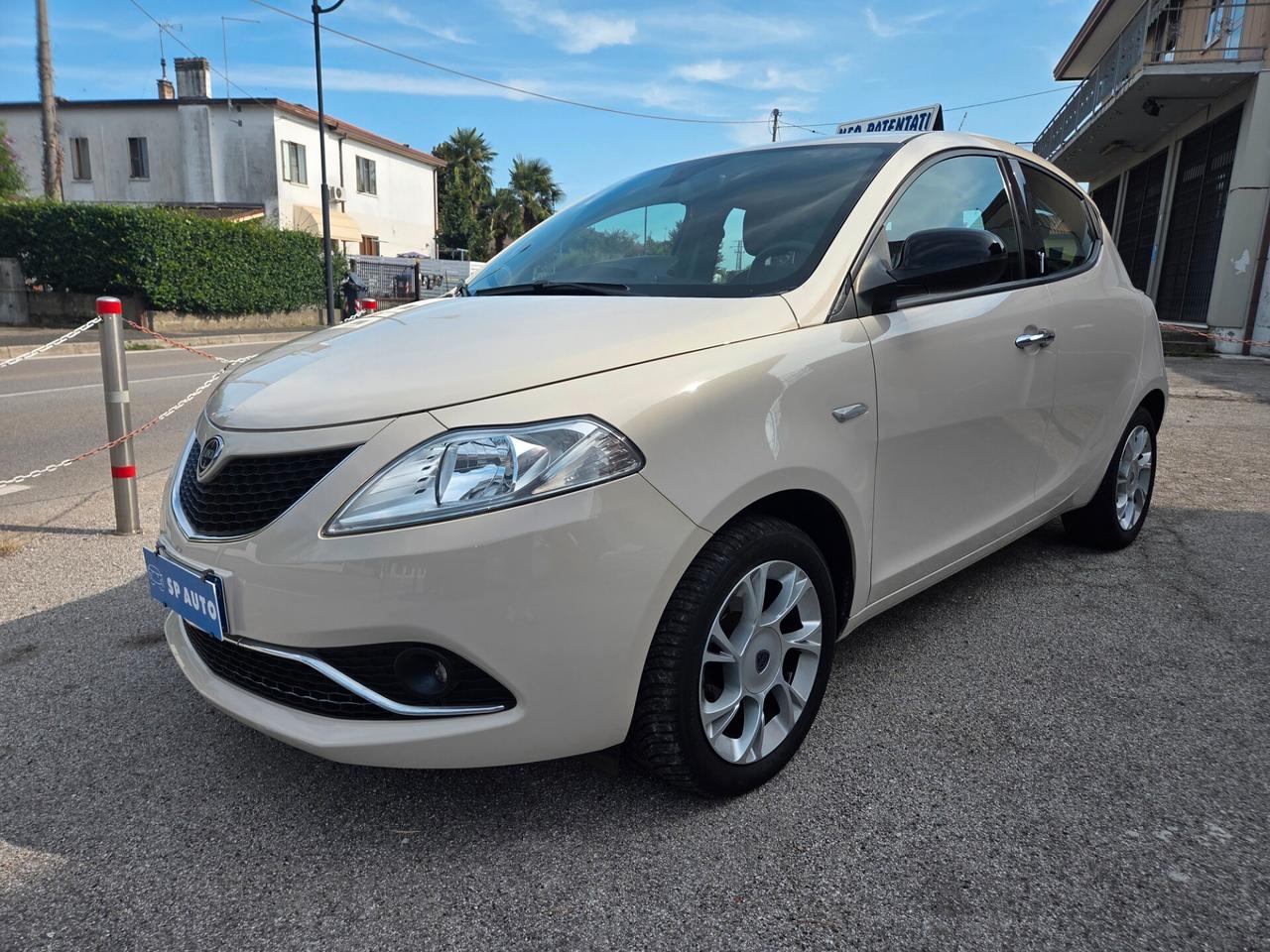 Lancia Ypsilon - 2016