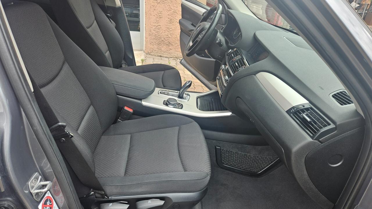 Bmw X3 xdrive20d auto 190 CV NAVY-CAMERA-LED
