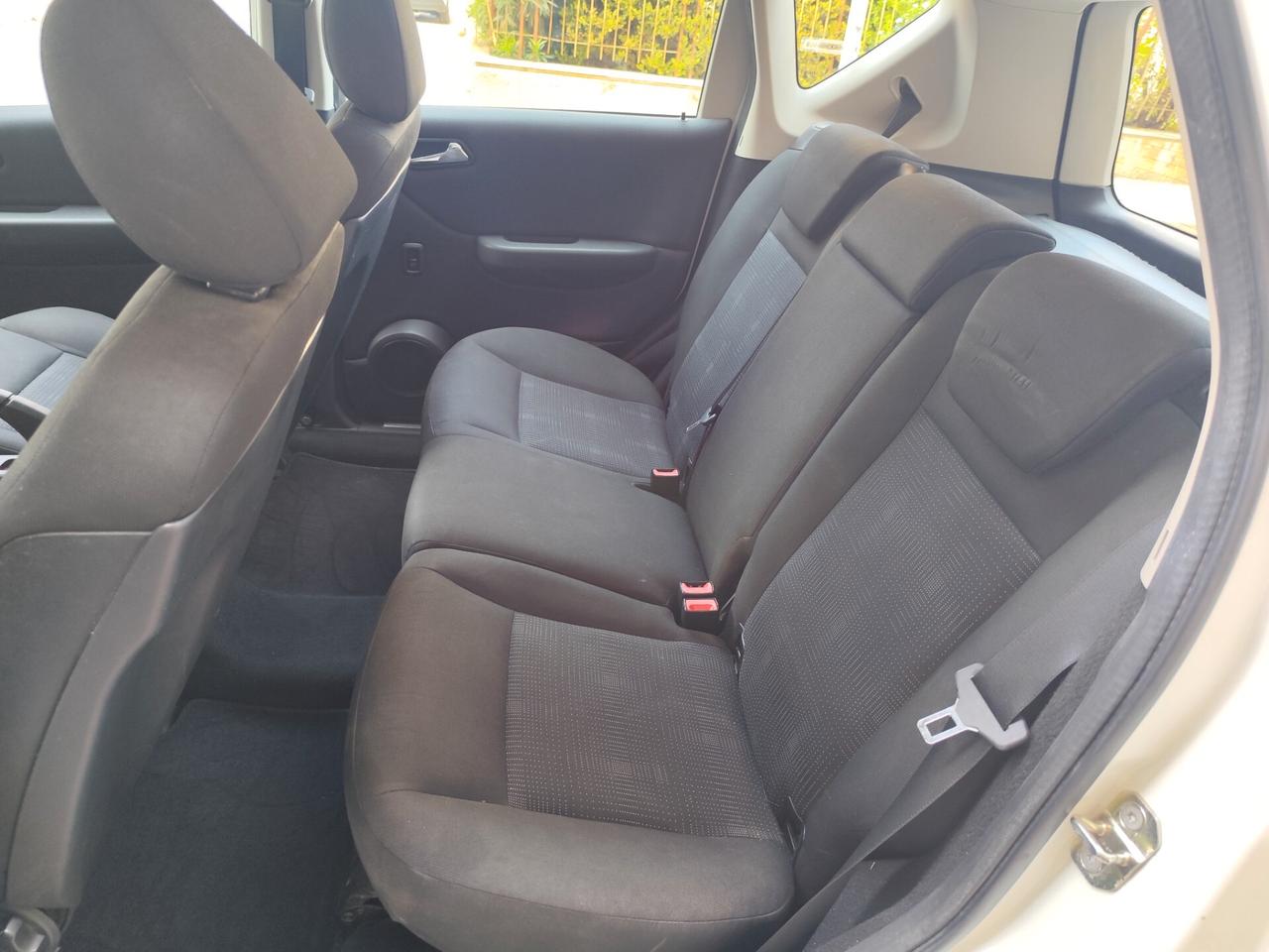 Mercedes-benz A 180 CDI 110CV CAMBIO AUTOMATICO
