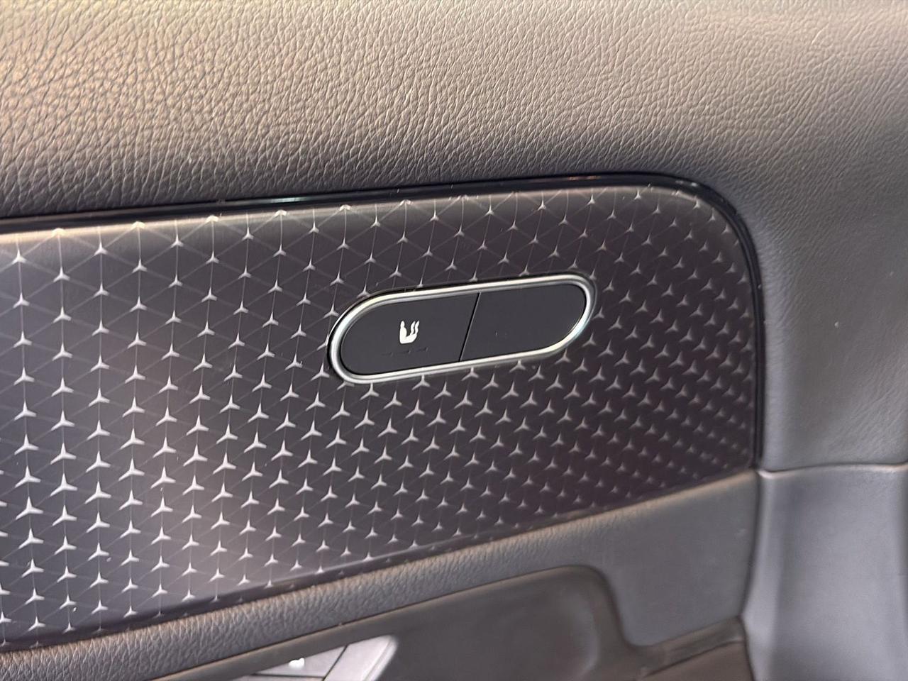 Mercedes-Benz GLA-H247 2023 - GLA 180 d Advanced auto