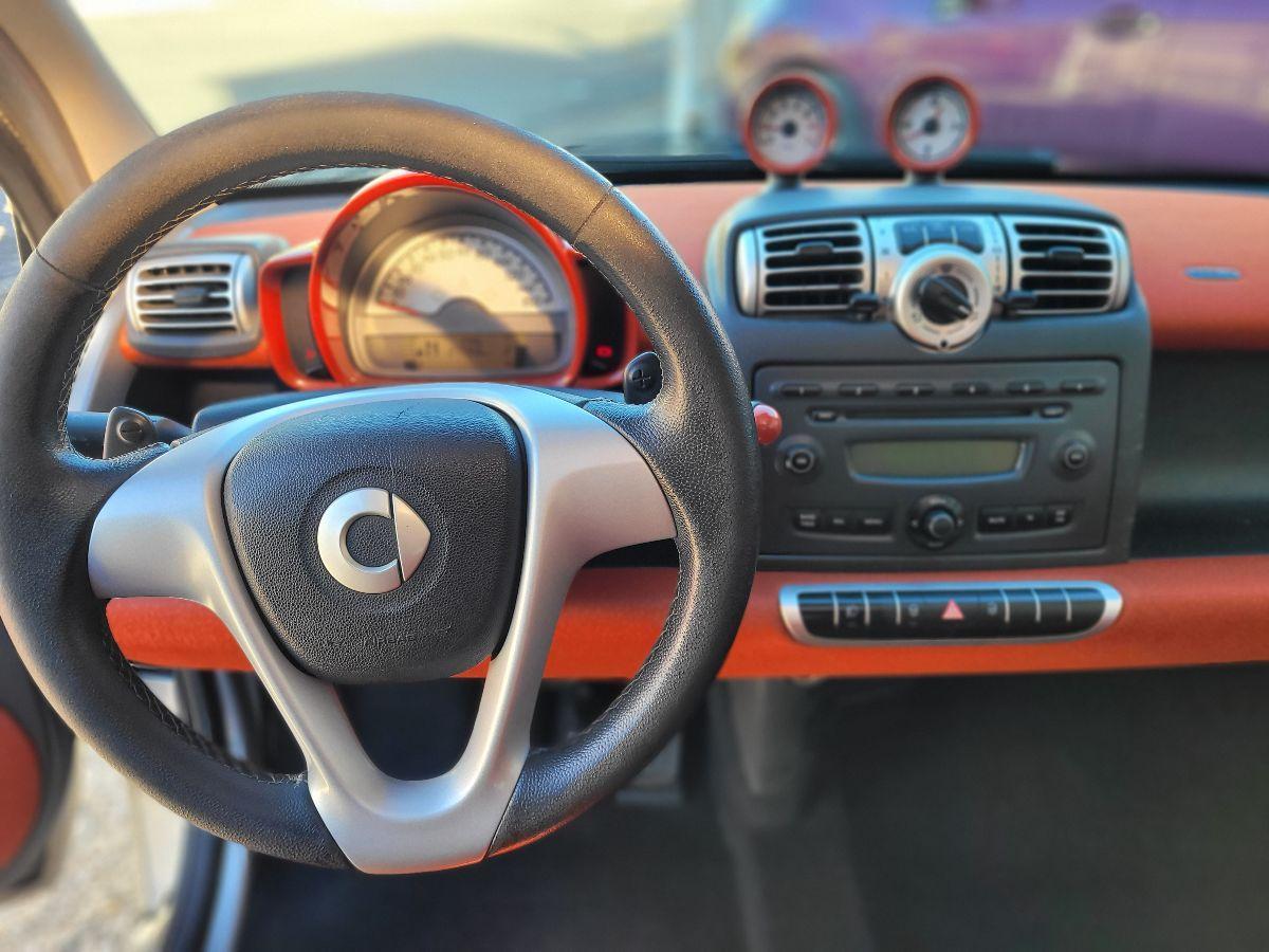 SMART - Fortwo - 1000 52 kW coupé limited one