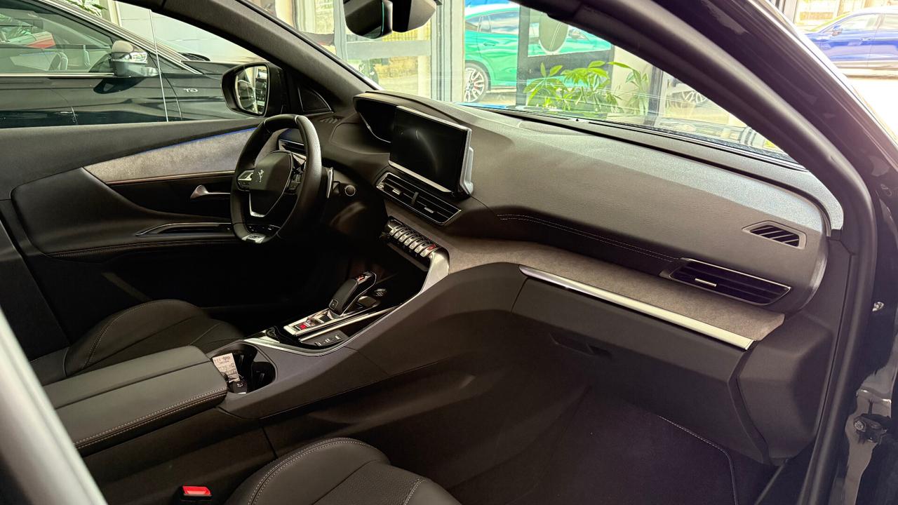 PEUGEOT 3008 GT PACK TETTO APRIBILE