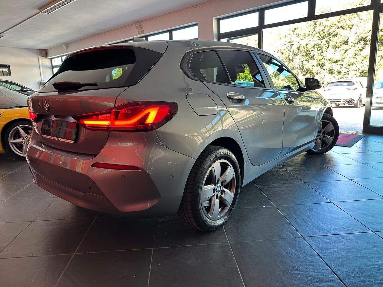 BMW 116d SPORT AUT 116cv "COCKPIT"