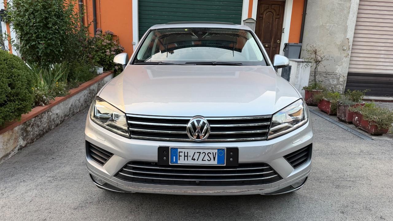 Volkswagen Touareg 3.0 TDI 262 CV tip. BlueMotion Technology Executive