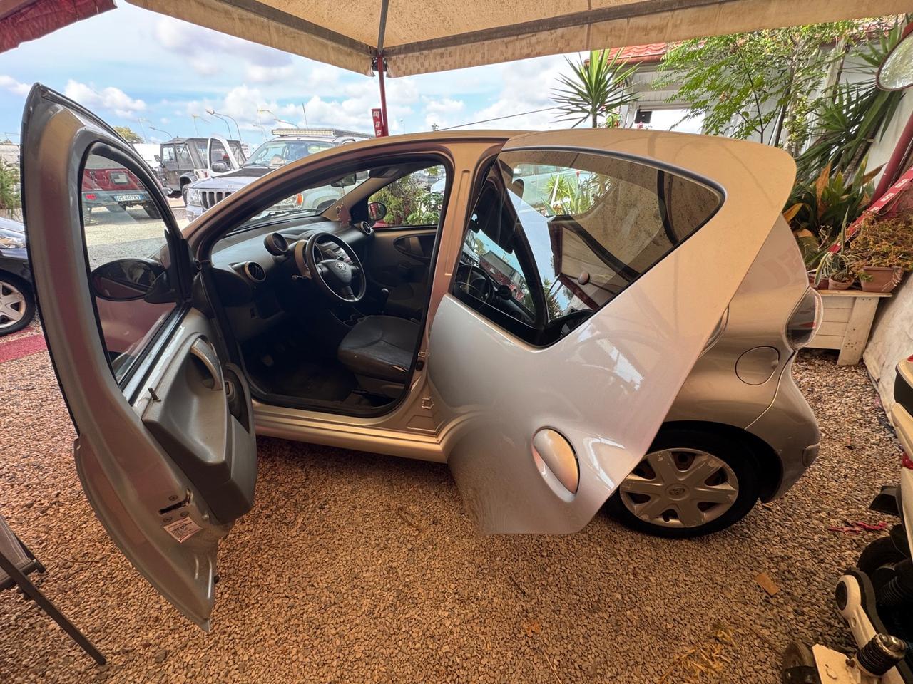 Toyota Aygo 1.0 12V VVT-i 5 porte Now
