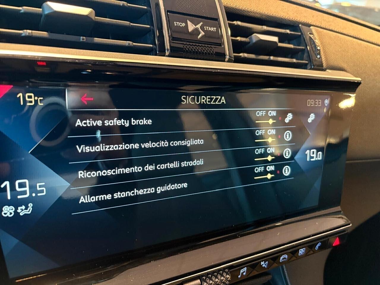 Ds DS 7 Crossback GRAND CHIC BlueHDi 180 aut. SPOTICAR.