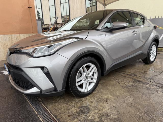 TOYOTA C-HR 1.8 Hybrid E-CVT Business