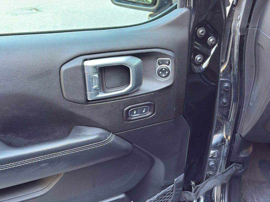 Jeep Wrangler Unlimited 2.0 Sahara 4WD Auto