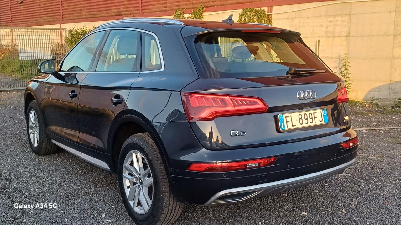 Audi Q5 2.0 TDI 190 CV quattro S tronic Business Sport