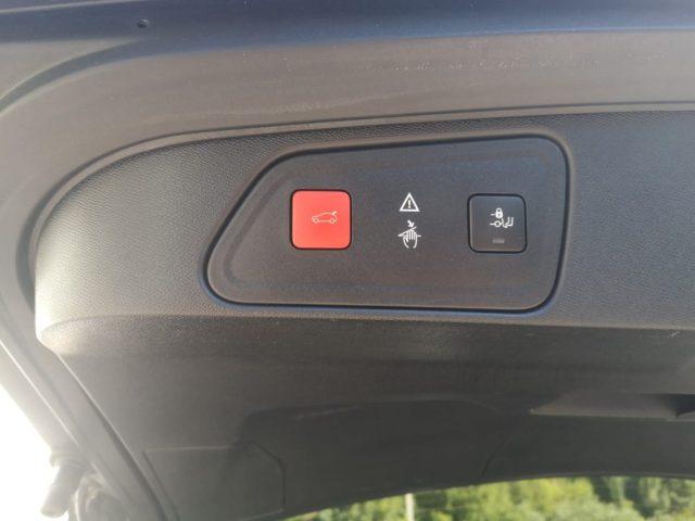 PEUGEOT 3008 BlueHDi 130 S&S Allure Business