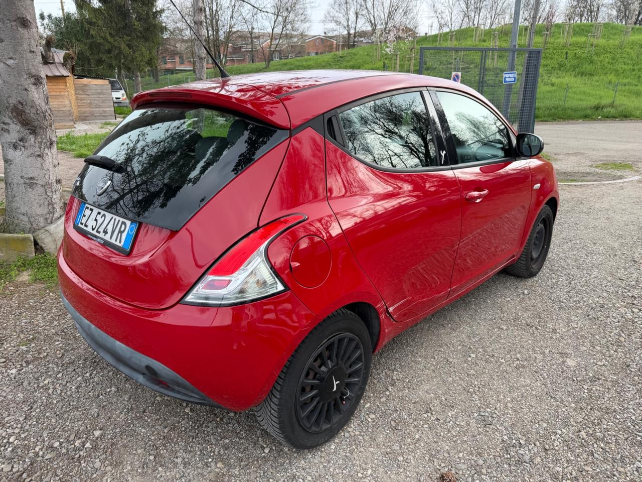 Lancia Ypsilon 1.2 69 CV 5 porte GPL Ecochic Elle