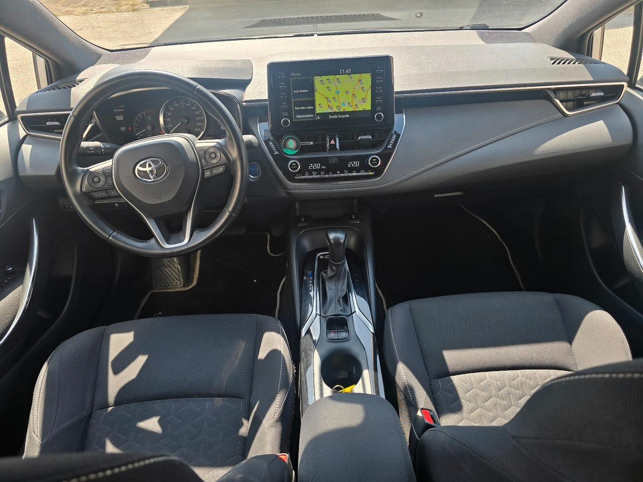 Toyota Corolla Touring Sports 1.8 Hybrid Business Tech
