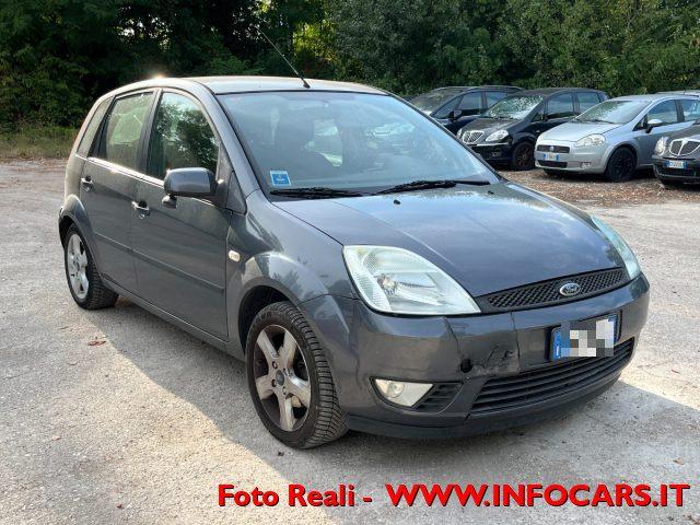 FORD Fiesta 1.2 16V 5p. Collection--- METANO---