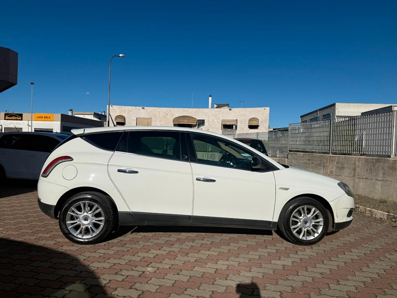 Lancia Delta 1.6 MJT DPF Silver Tagliandata