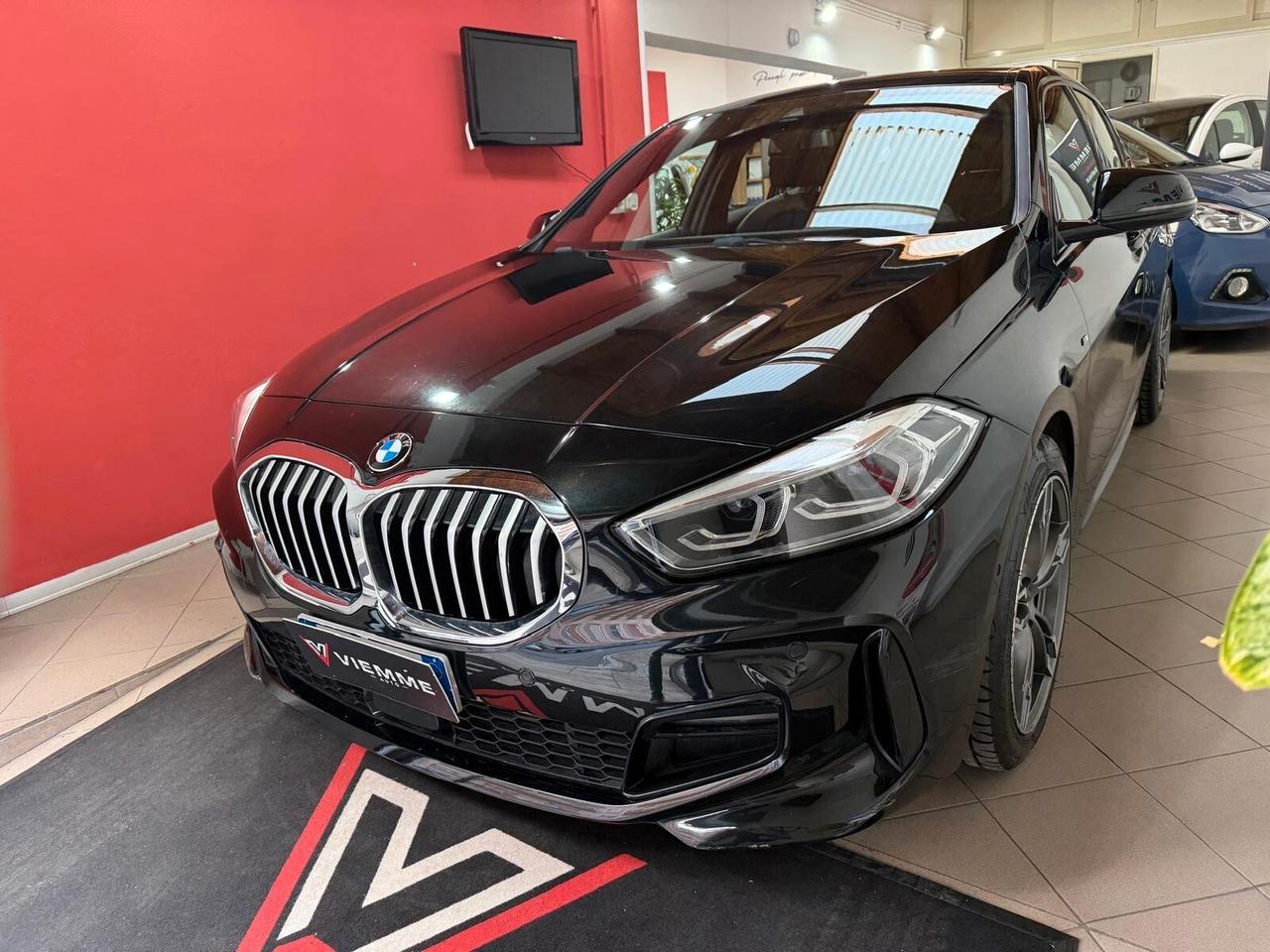 Bmw 118 118d 5p. Colorvision Edition