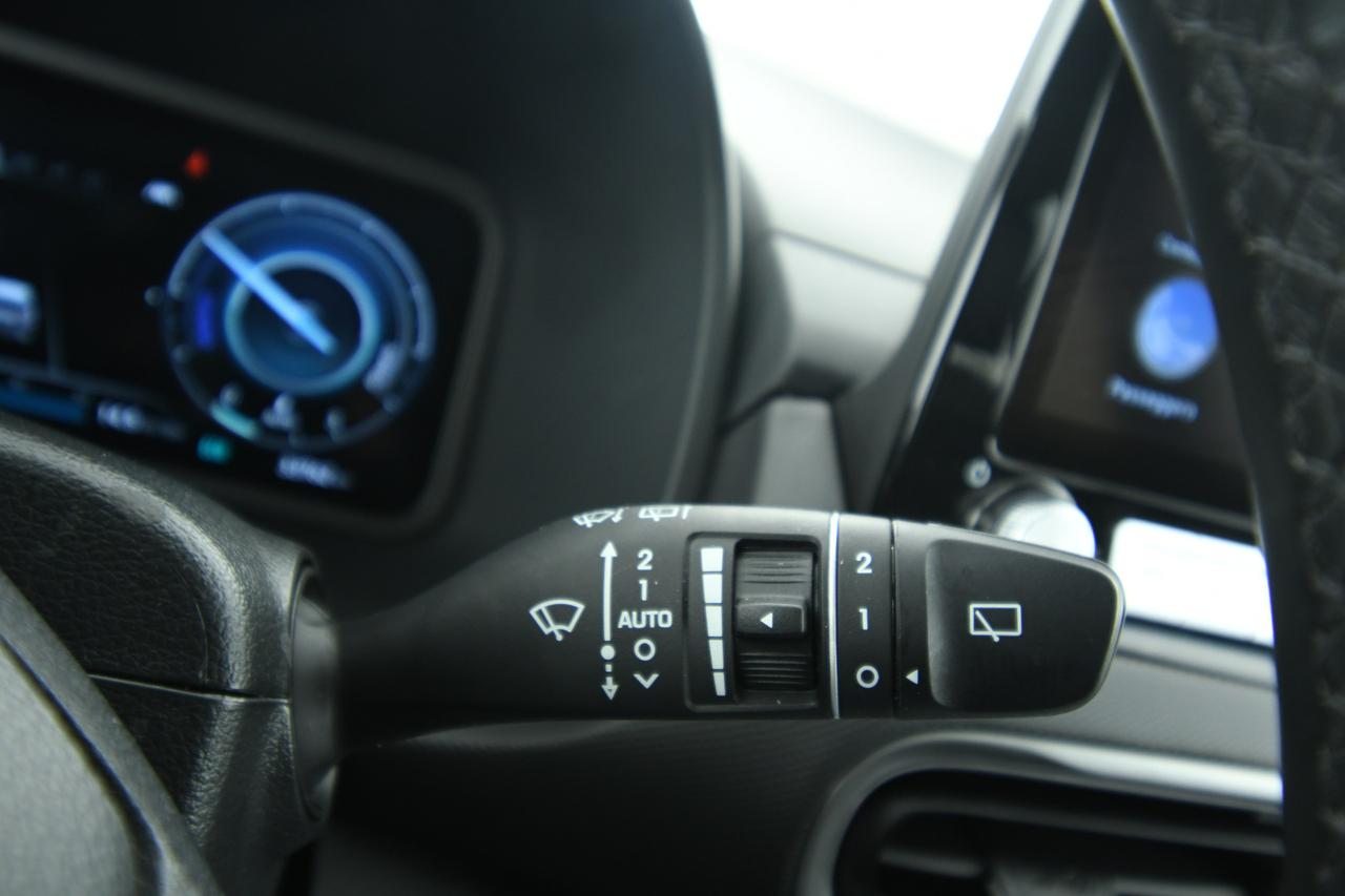 HYUNDAI Kona 64 kWh EV Xclass FULL LED+ACC+HEAD-UP+CAMERA+APP CONNECT