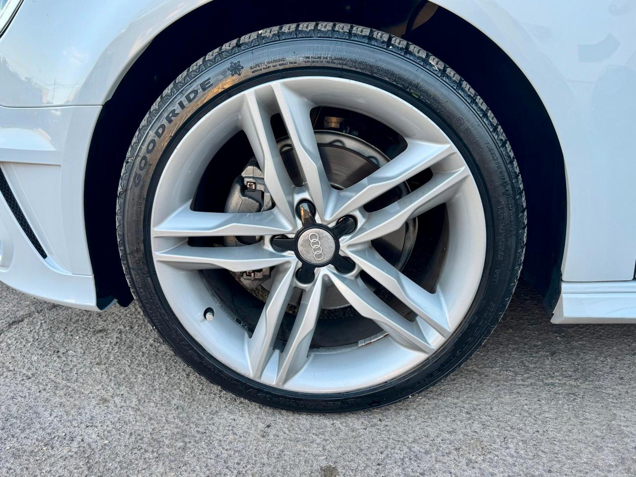 Audi A3 SPB 1.6 TDI S tronic S-Line