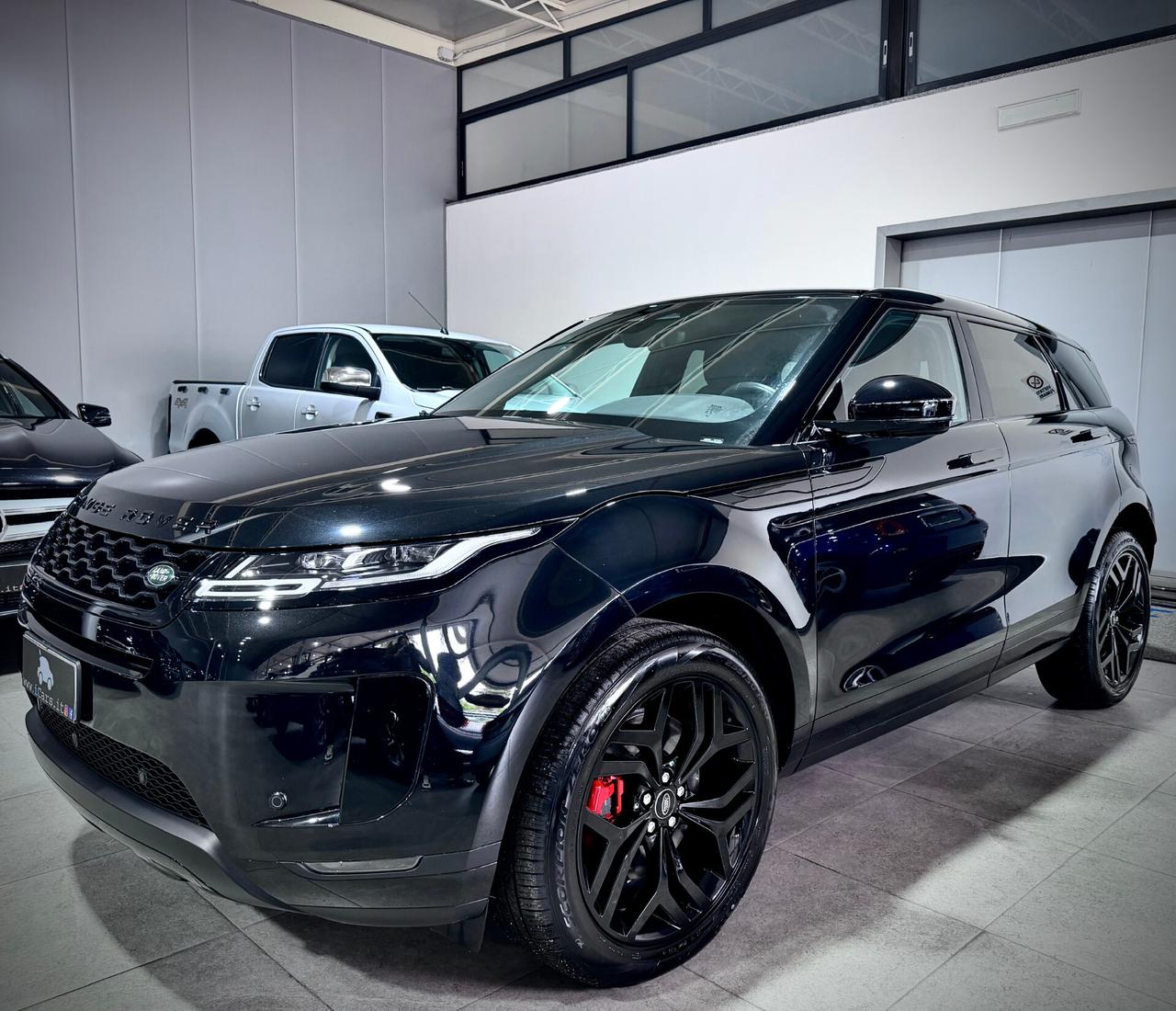 Land Rover Range Rover Evoque 2.0d i4 163CV Mhev SE Total Black N1