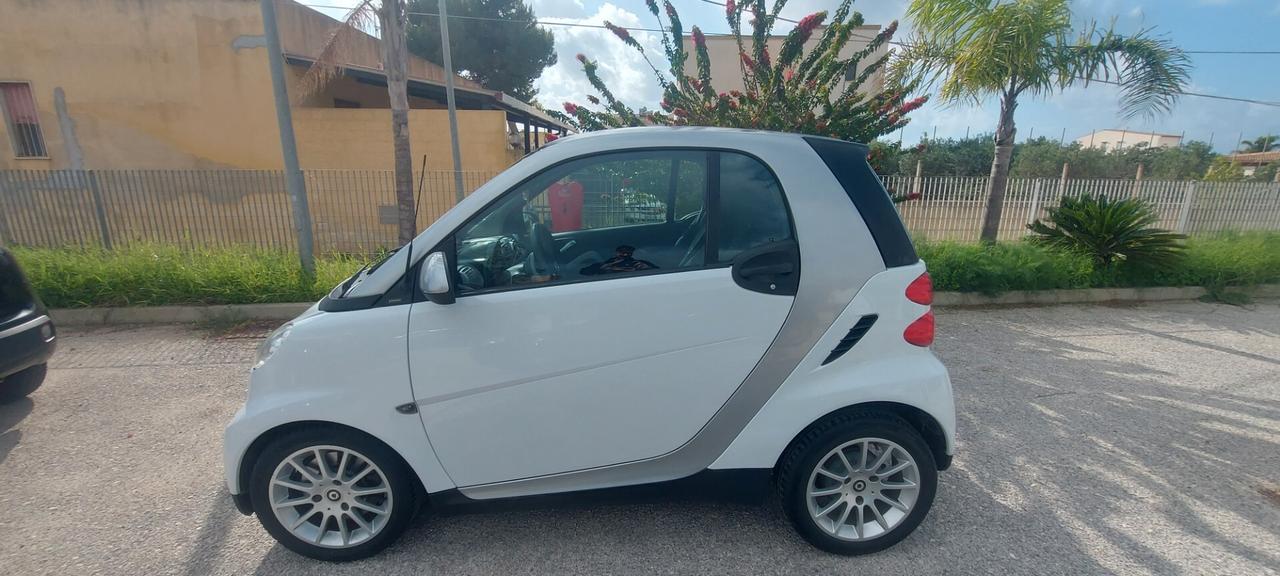 Smart ForTwo 1000 52 kW coupé passion