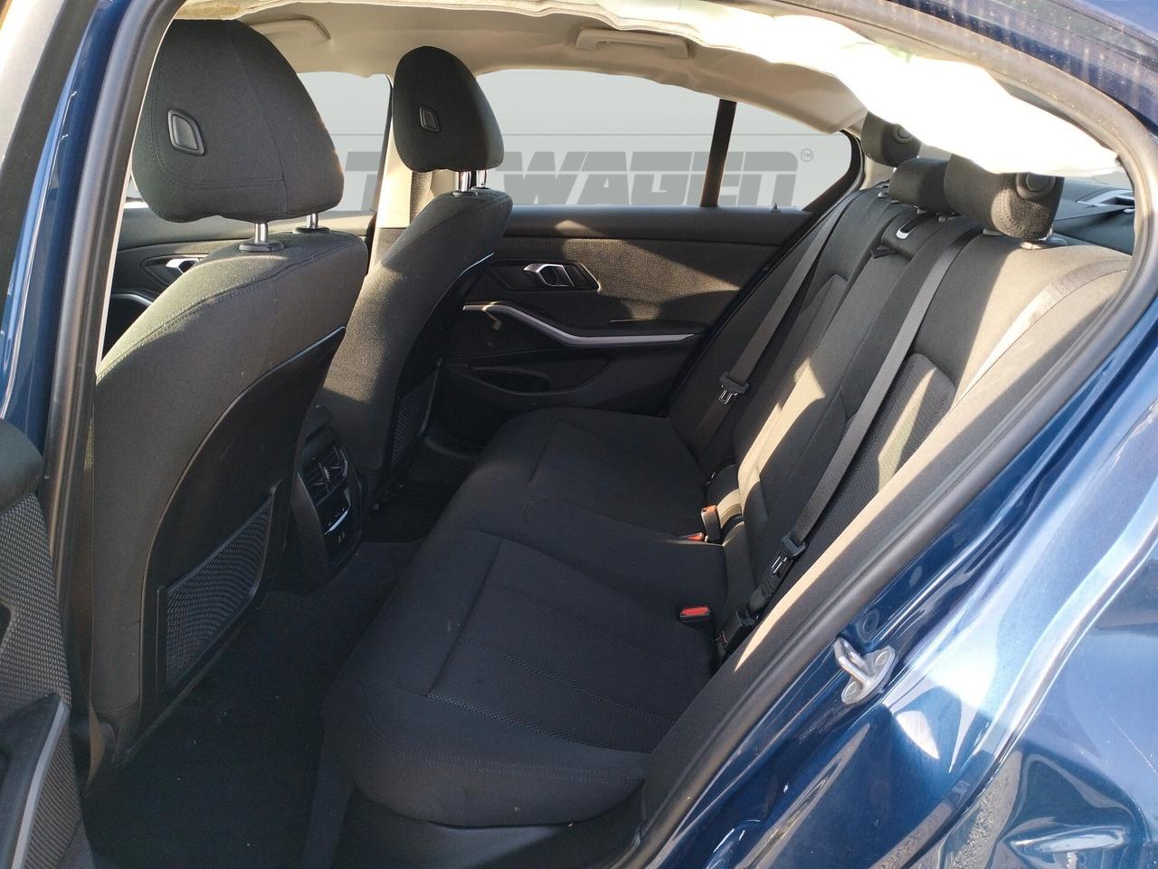BMW 316 d Berlina mhev 48V auto