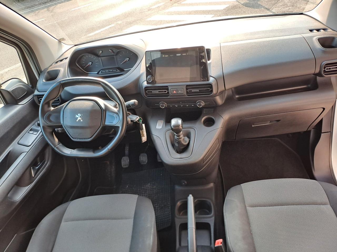 Peugeot Rifter BlueHDi 100 S&S Allure Standard