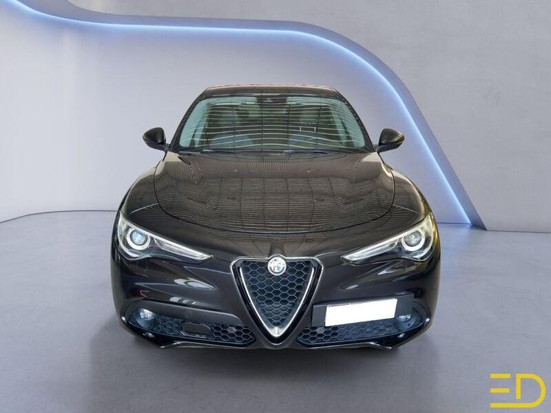 Alfa Romeo Stelvio Stelvio 2.2 t Super rwd 180cv auto
