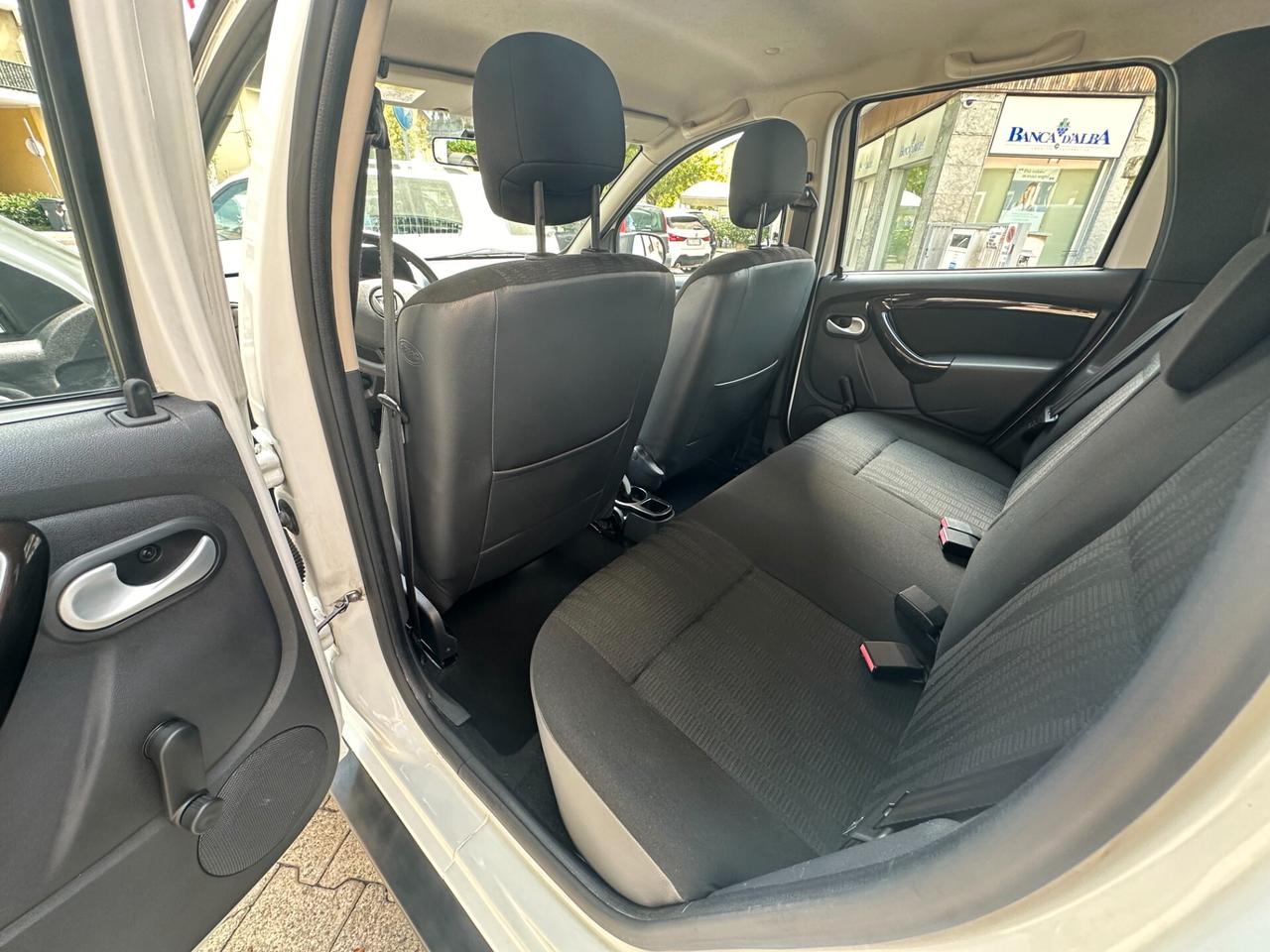 DACIA DUSTER 1.6 BENZINA