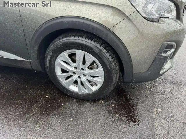 PEUGEOT 5008 1.5 bluehdi 130cv Business EAT8 7 posti - GC581JX