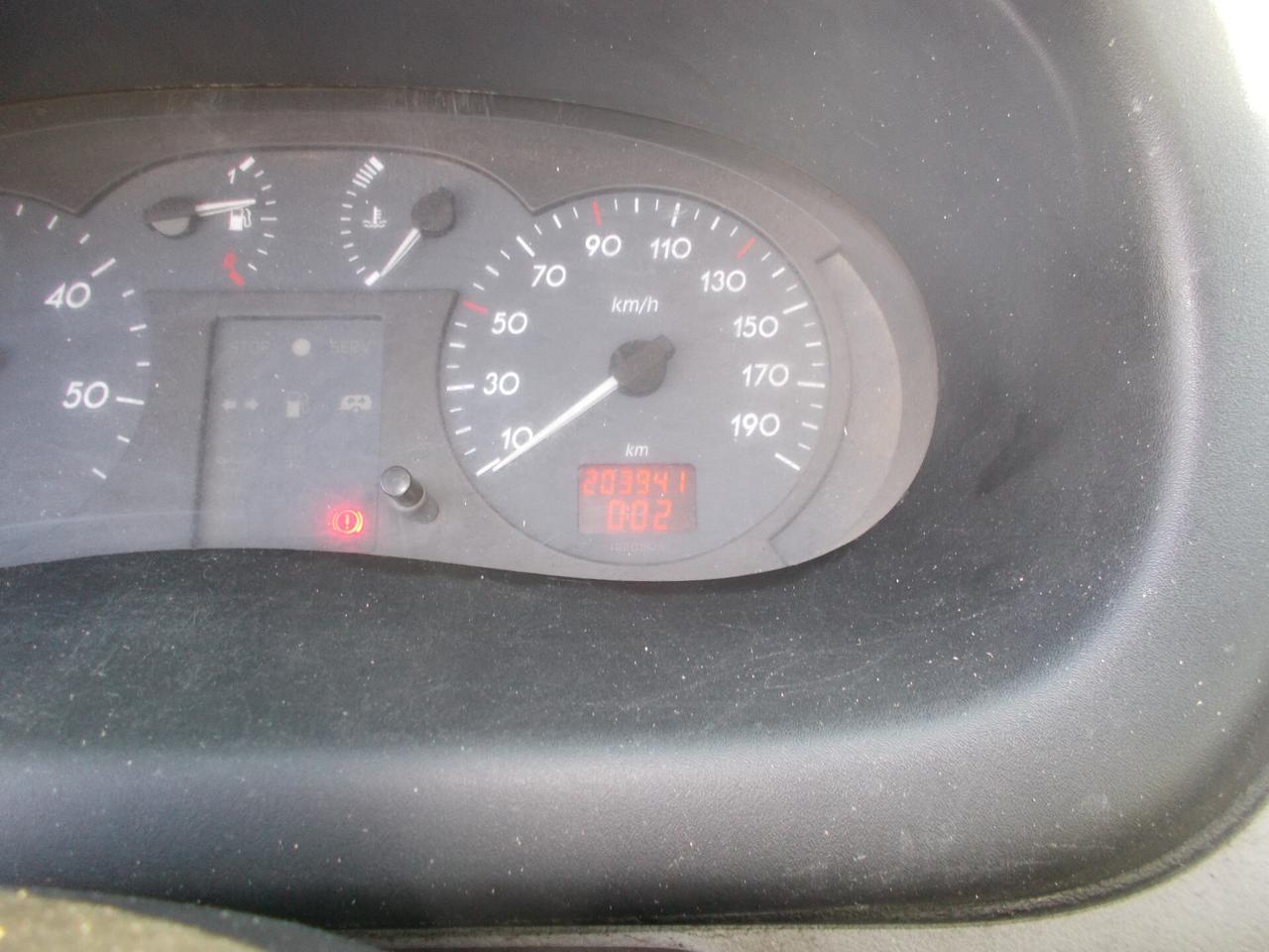 iveco renault anno 2004 con pianale