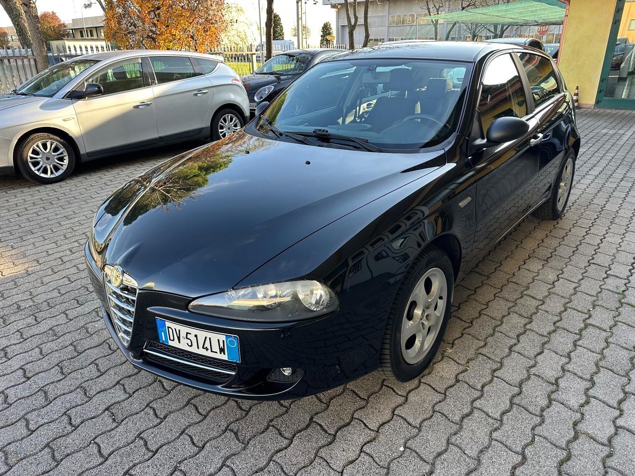 Alfa Romeo 147 1.6 GPL 105 Cv