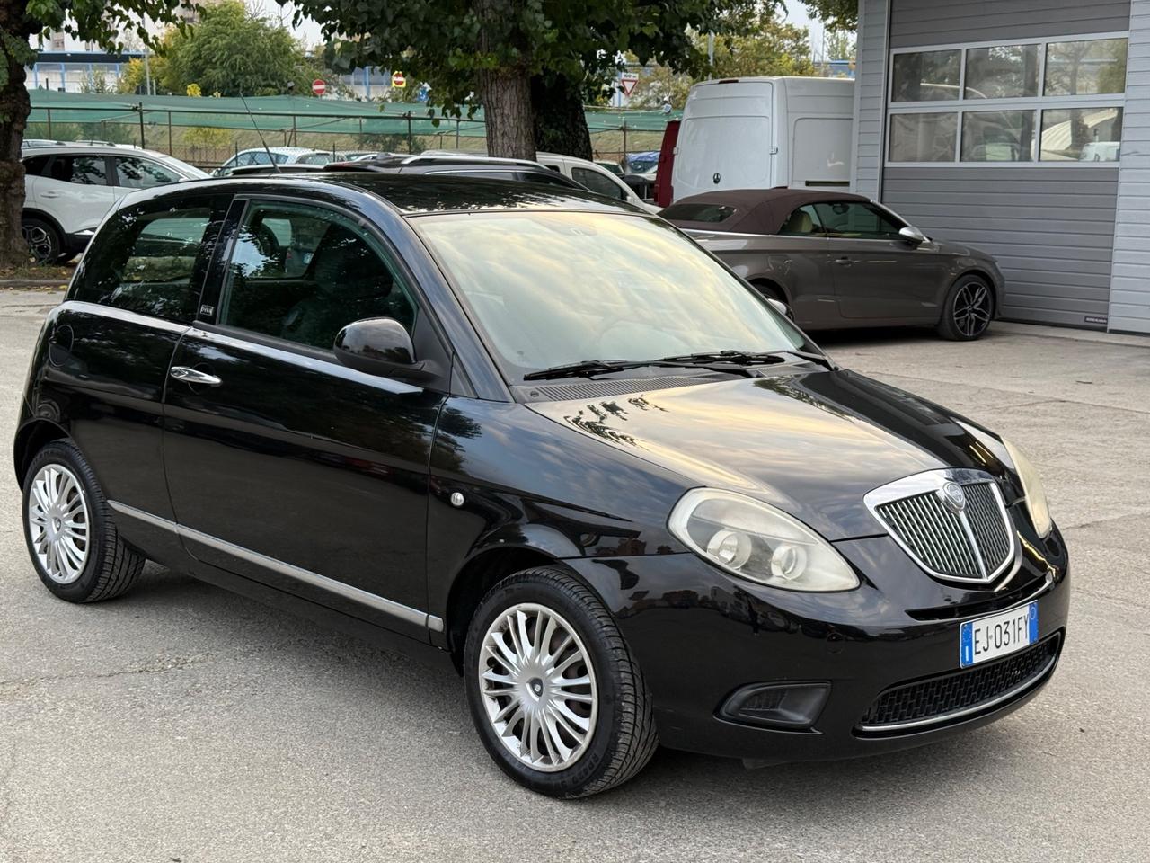 Lancia Ypsilon 1.4 Platinum Ecochic GPL