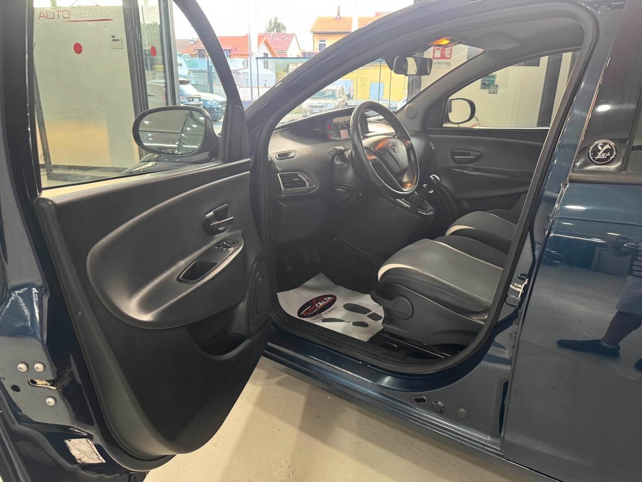 Lancia Ypsilon 1.2 69 CV 5 porte Elle