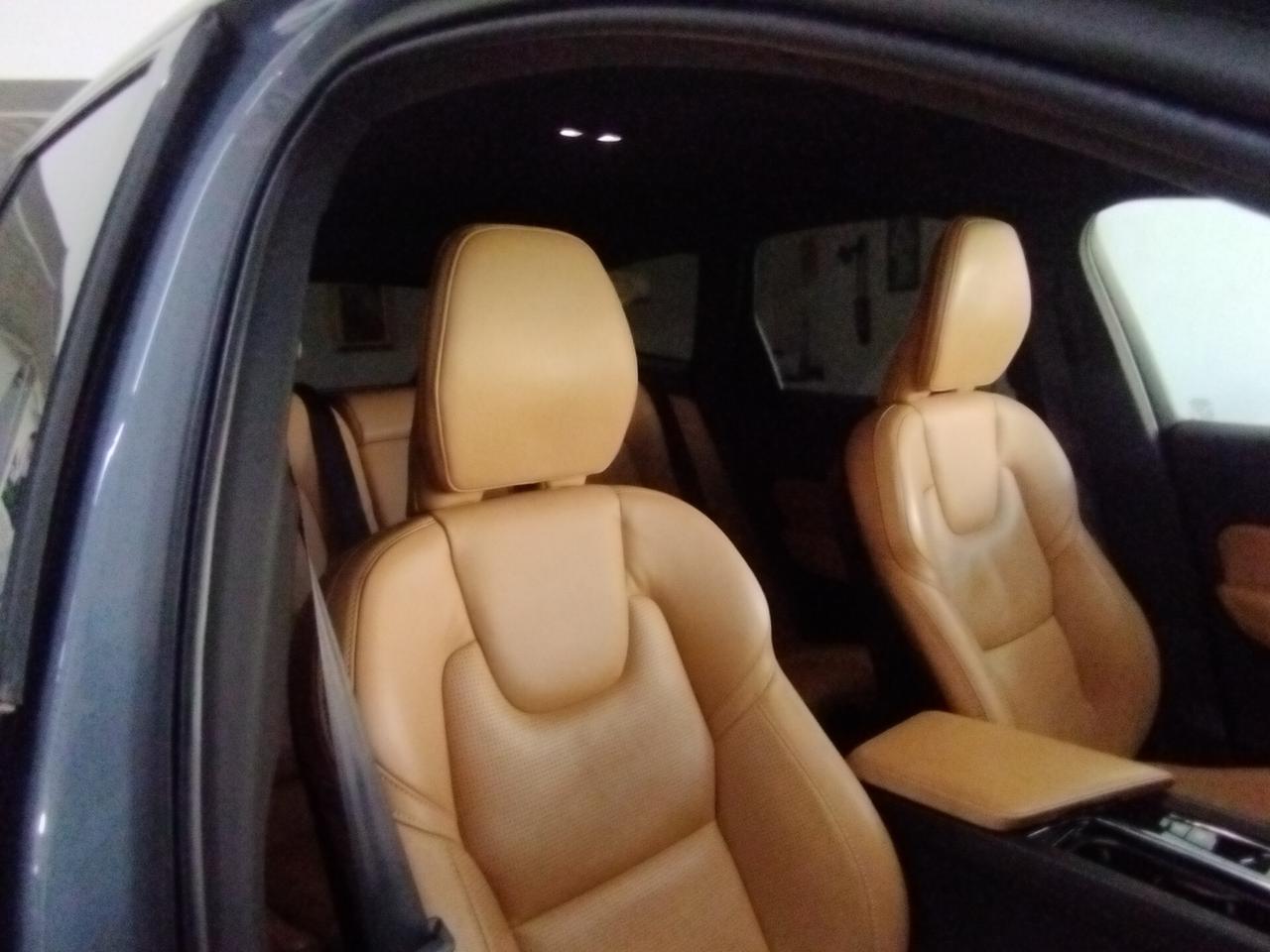 Volvo XC 60 XC60 B4 (d) automatico Plus Bright AUTOCARRO 5 POSTI