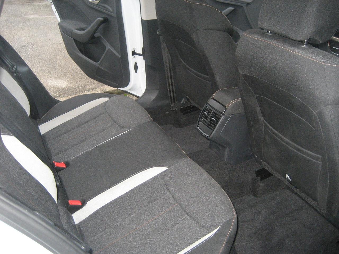 Skoda Kamiq 1.0 TSI 110 CV DSG Black Dots