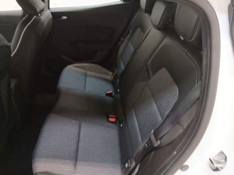 Renault Clio 1.6 E-Tech hybrid Intens 140cv auto my21